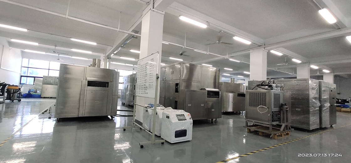 Kích thước 736 * 736mm Độ dày 3mm Keo đồng đỏ Máy làm sạch dung dịch nước