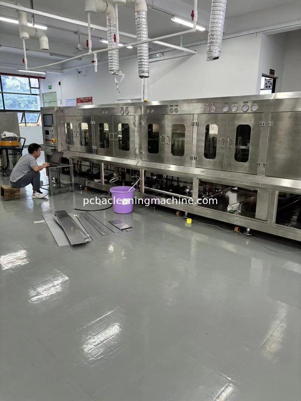 Máy khử chảy phun rửa kiểu mẻ PCBA với 3 ống phun 2 lớp Giỏ PCBA 1 tủ rửa