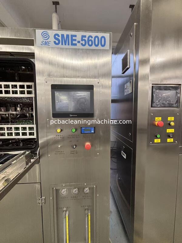PCB Độ dày 0,5 đến 3,0mm SME-5600L Máy làm sạch PCB Thiết bị làm sạch tự động đảm bảo xử lý bảng mạch
