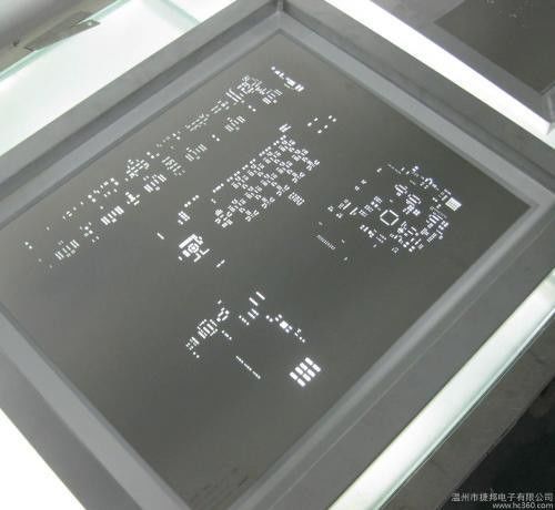 Chất lỏng dựa trên nước Kích thước 29 * 29 inch hàn dán stencil Máy làm sạch cho stencil và PCB in sai